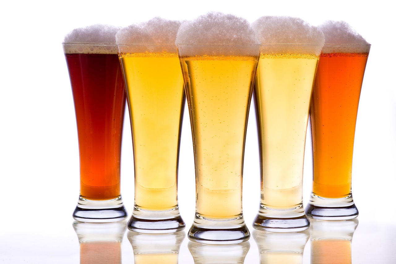 隠れ家の様なバルASTOREでクラフトビールを堪能！